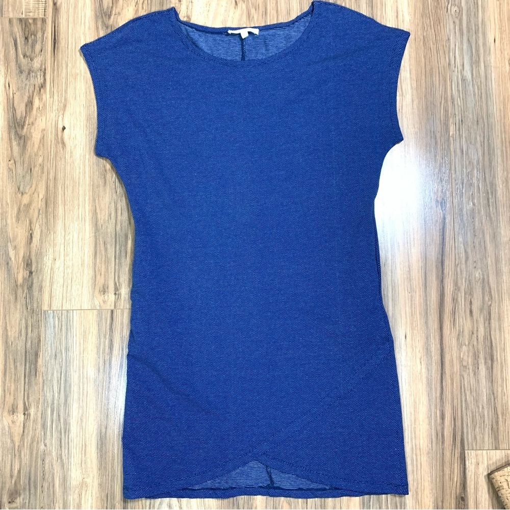 Synergy cross front dress size L